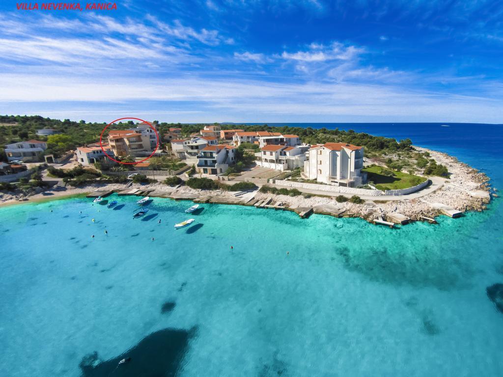 Apartments Villa Nevenka Рогозница Екстериор снимка