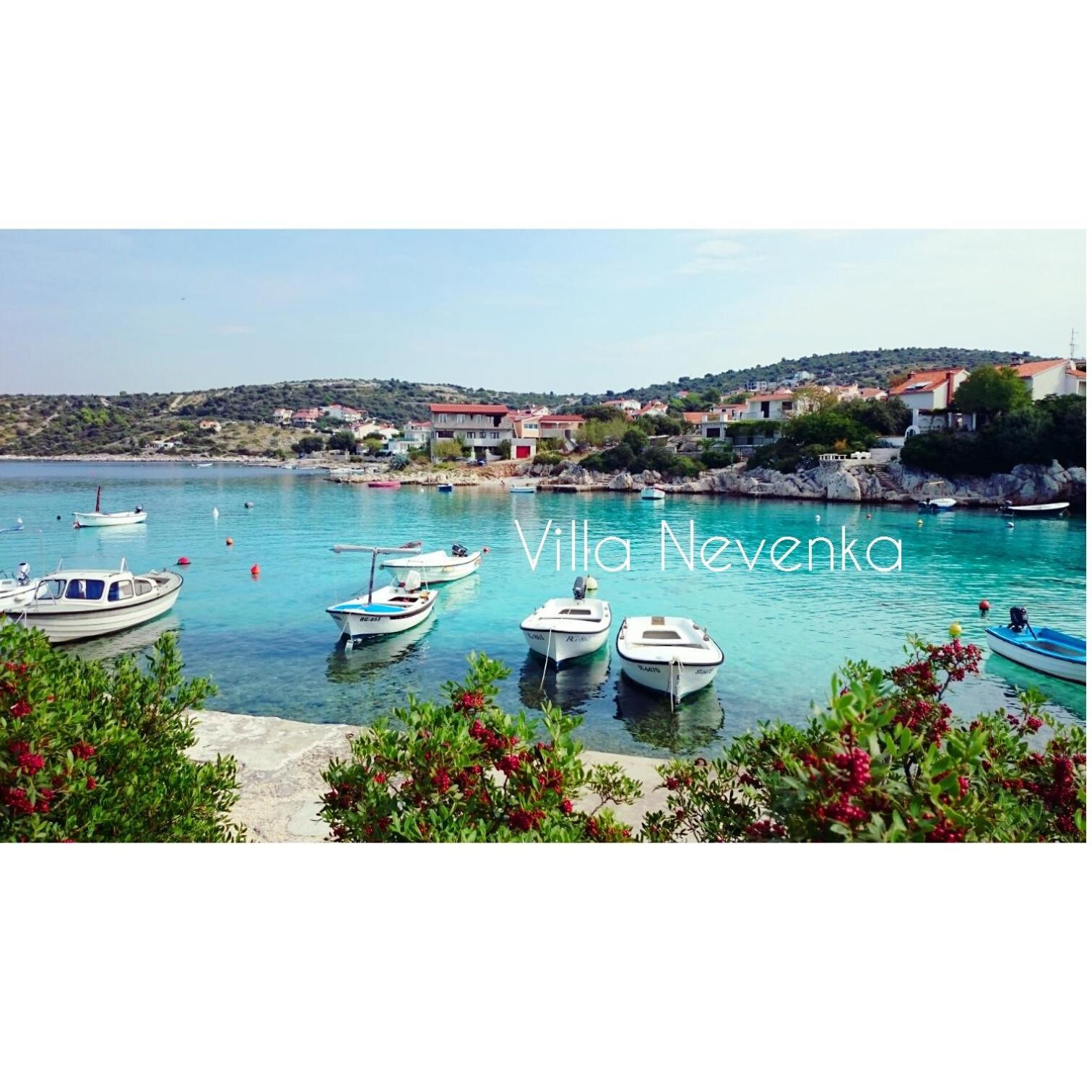 Apartments Villa Nevenka Рогозница Екстериор снимка