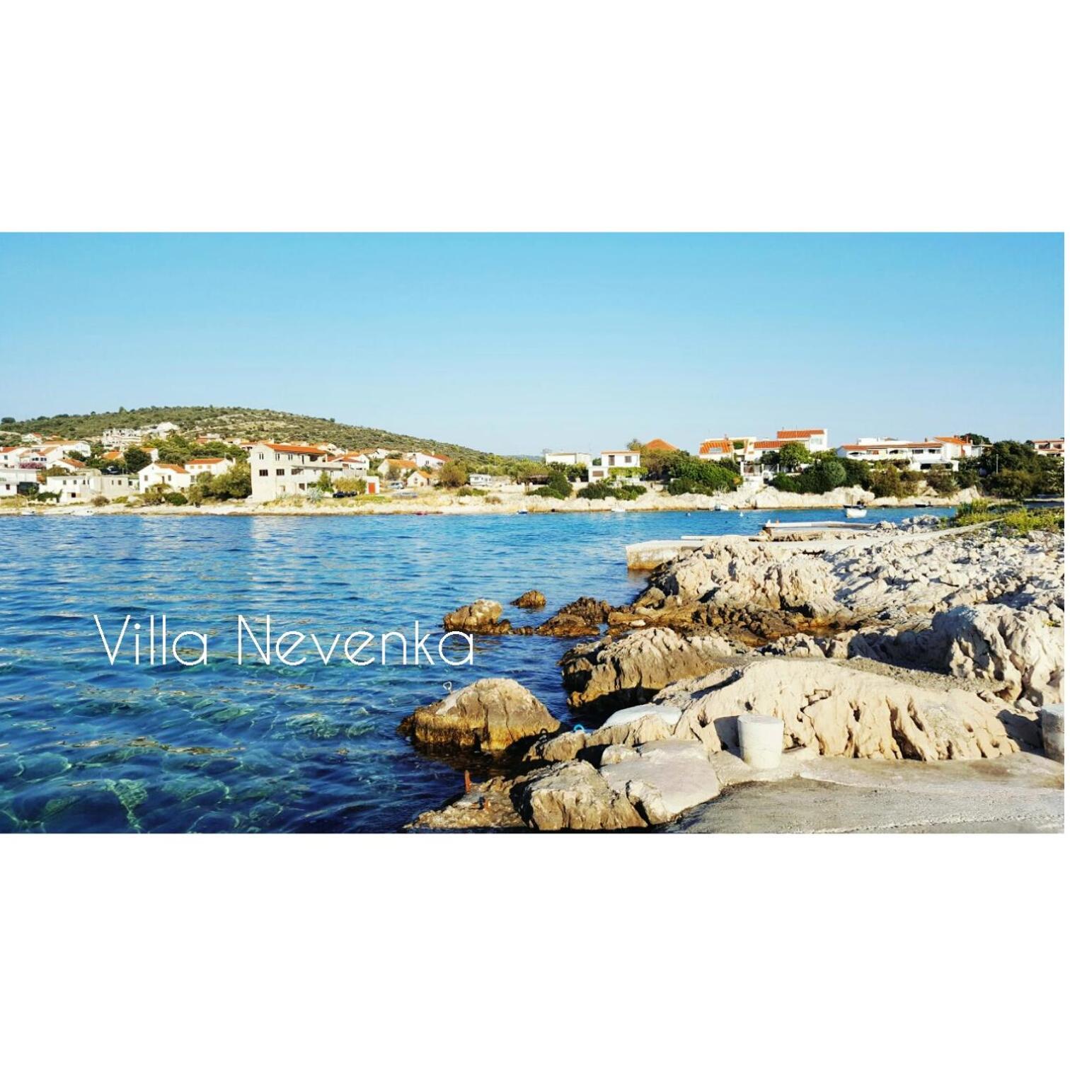 Apartments Villa Nevenka Рогозница Екстериор снимка
