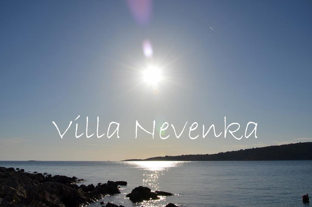 Apartments Villa Nevenka Рогозница Екстериор снимка