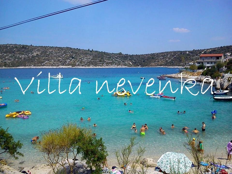 Apartments Villa Nevenka Рогозница Екстериор снимка