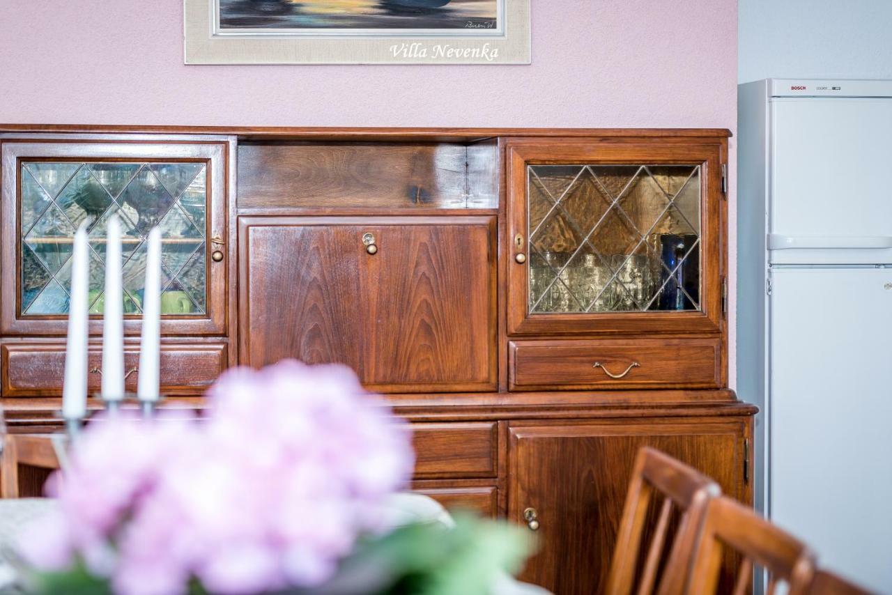 Apartments Villa Nevenka Рогозница Екстериор снимка