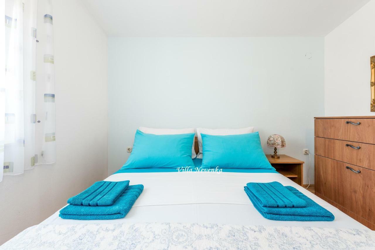 Apartments Villa Nevenka Рогозница Екстериор снимка