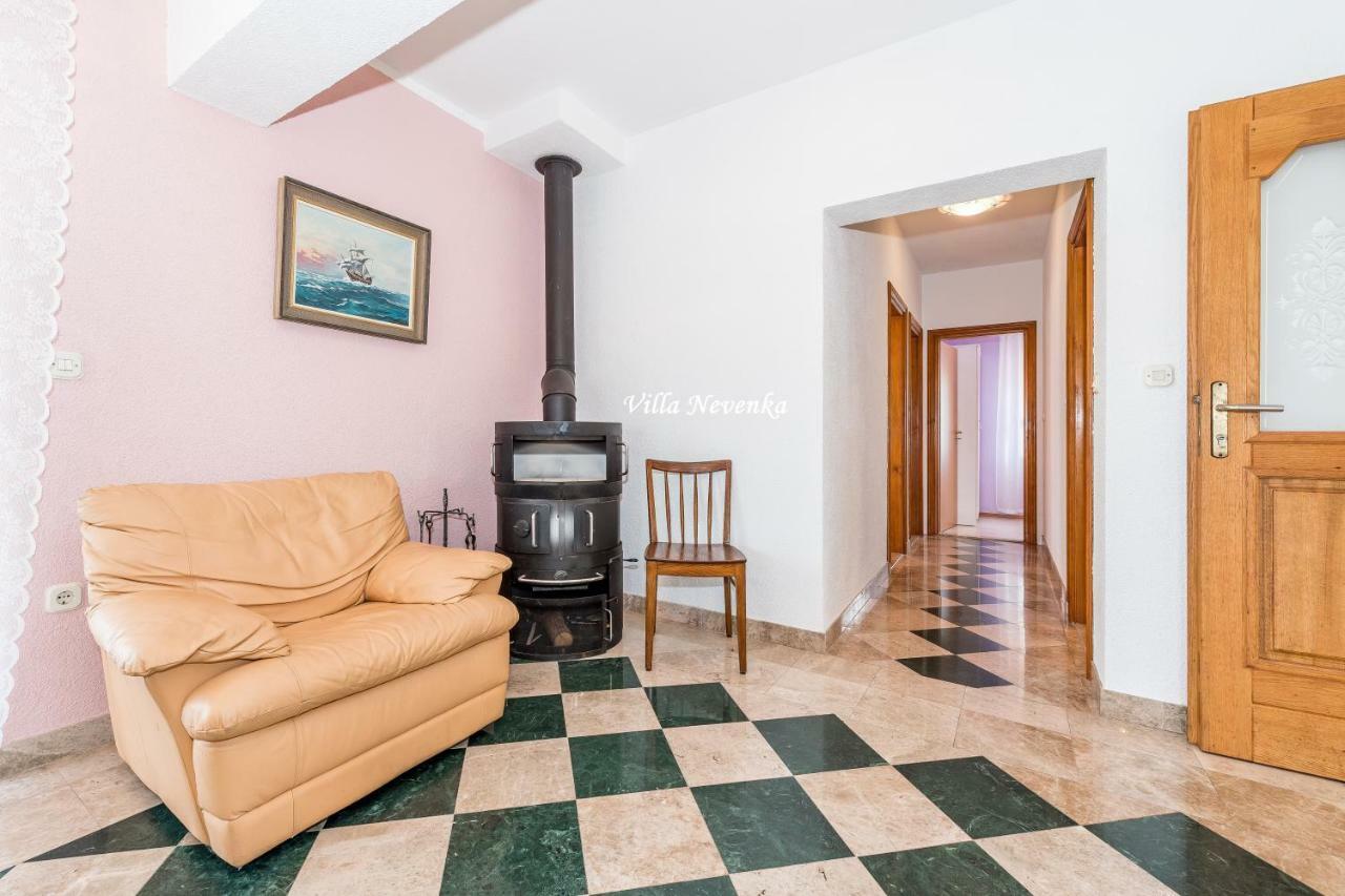Apartments Villa Nevenka Рогозница Екстериор снимка