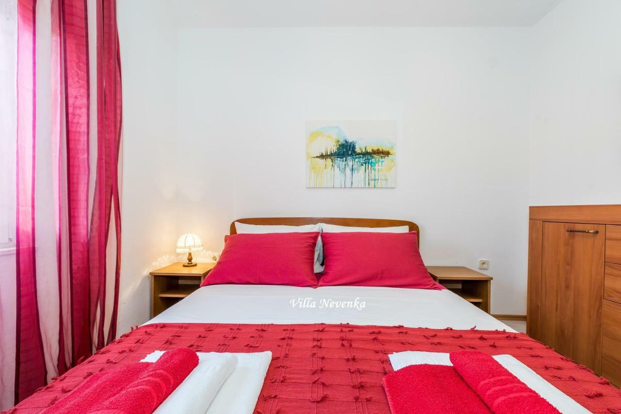 Apartments Villa Nevenka Рогозница Екстериор снимка