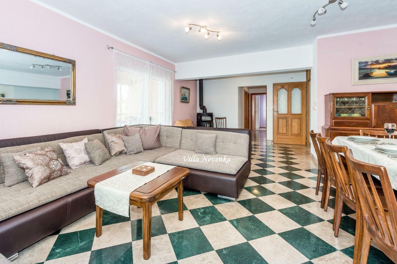 Apartments Villa Nevenka Рогозница Екстериор снимка