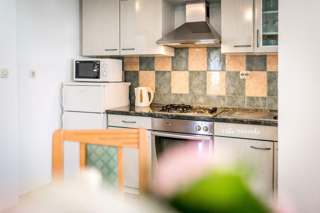 Apartments Villa Nevenka Рогозница Екстериор снимка
