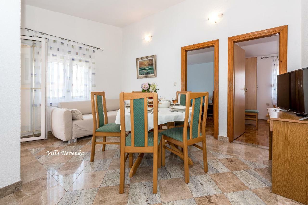 Apartments Villa Nevenka Рогозница Екстериор снимка
